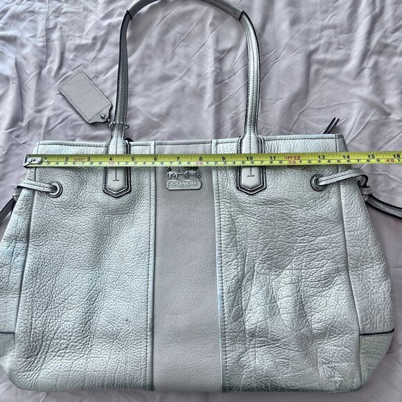 Coach Chelsea Leather Stripe Platinum Charlie ToteBag Purse J1126 18962 - Picture 12 of 14